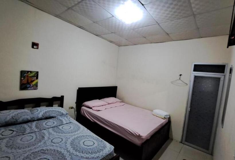 Семейный Номер, Hostal Brisas Calobrenas