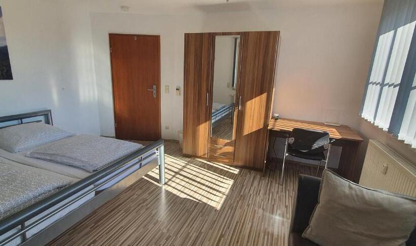 Апартаменты 3 Спальни, Apartment Marx