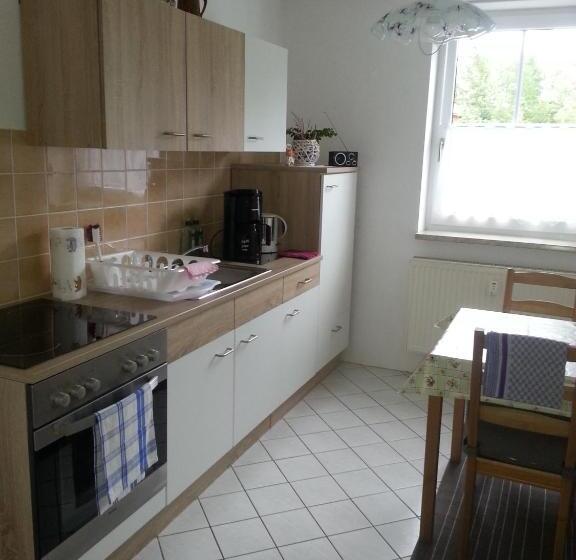 Апартаменты 3 Спальни, Apartment Marx