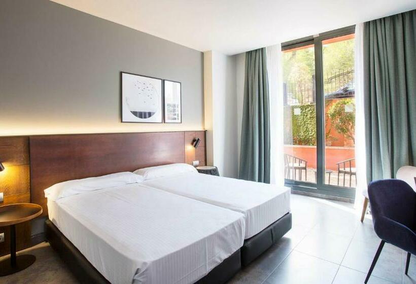 Номер Стандарт с Террасой, Dolce by Wyndham Barcelona Resort