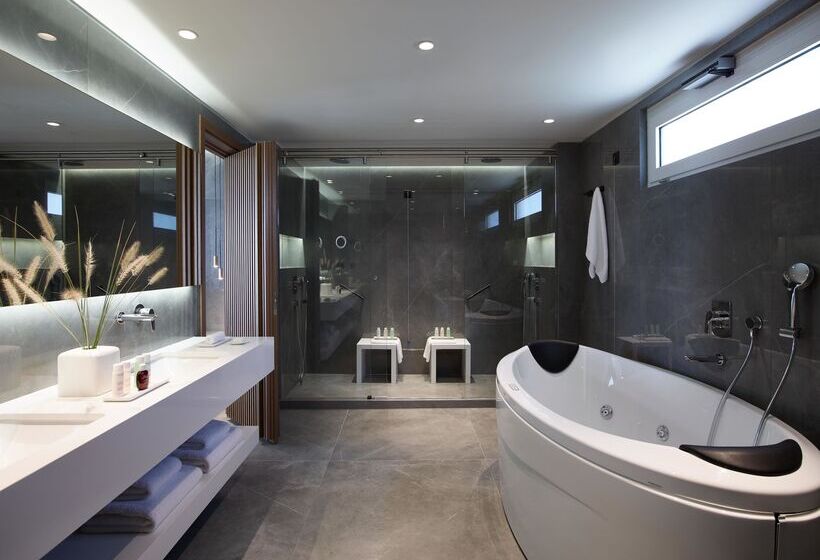 Люкс, Neptune Luxury Resort