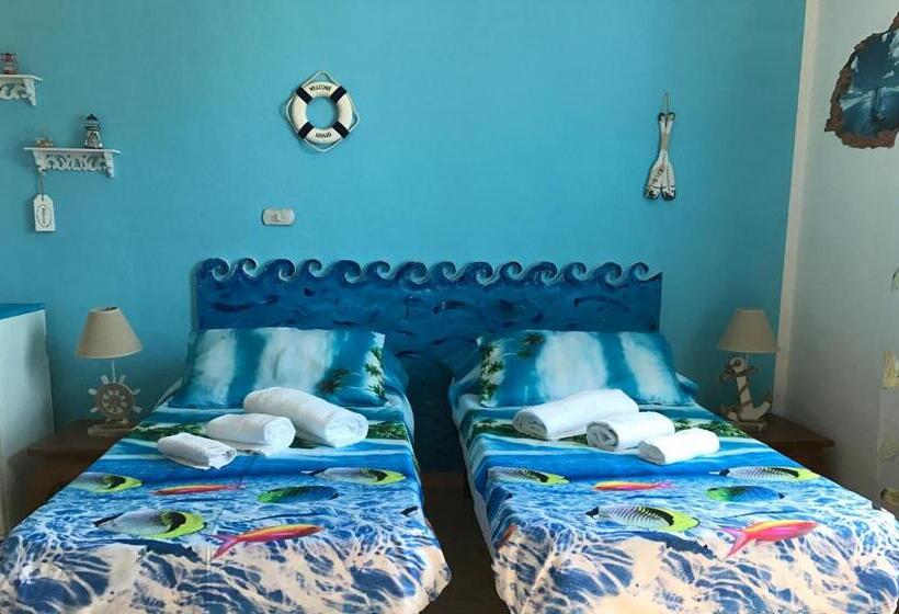 스탠다드 트리플 룸 가든 전망, Acquamarina B&b