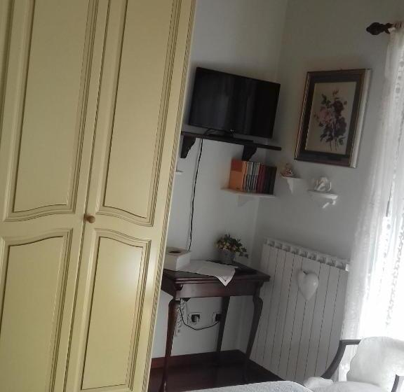 Номер Стандарт с Балконом, B&b Silvana