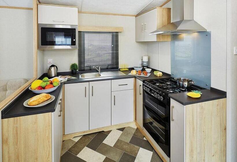 Дом 2 Спальни, Wild Rose Holiday Park