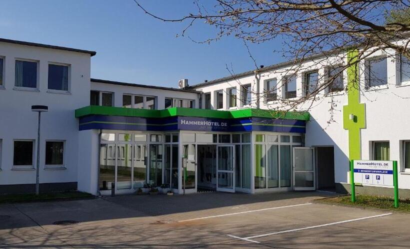Номер Стандарт Четырехместный Совместный Санузел, Hammerhotel   Halle Saale