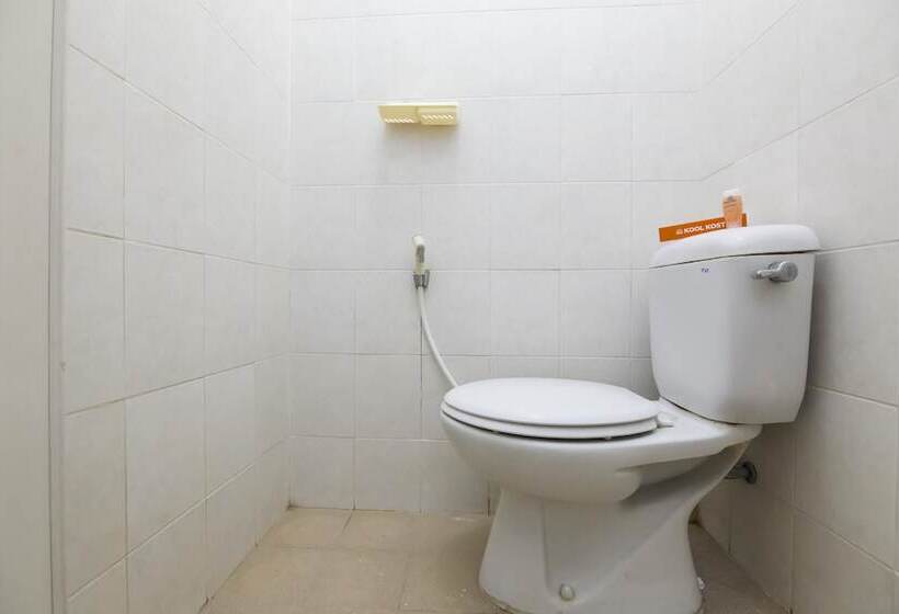 Номер Deluxe, Koolkost Near Universitas Diponegoro Semarang