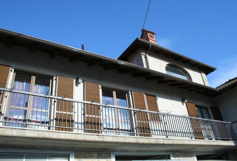 家庭房间共用浴室, Orchidea Selvatica B&b