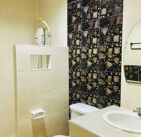 اتاق لوکس سه تخته, Purinplace