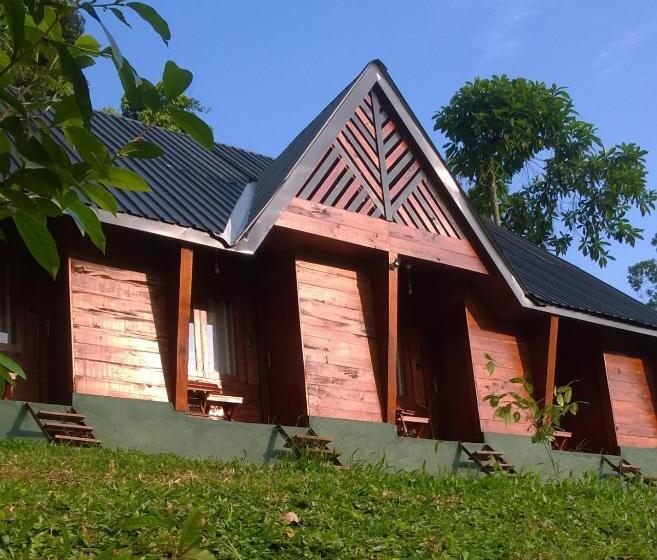 共用房间的床, Sinharaja Forest Gate