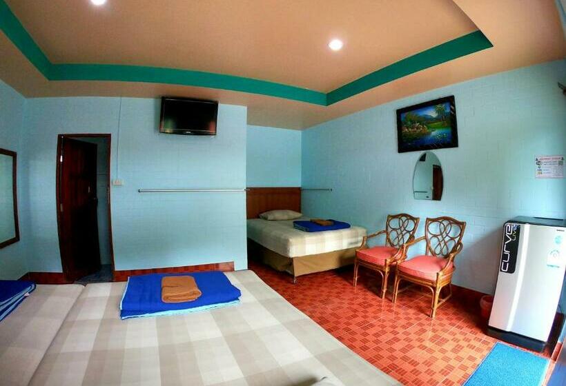 اتاق لوکس سه تخته, Somjainuk Resort 2
