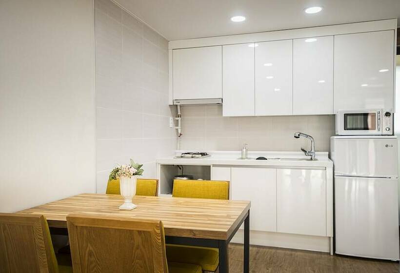 Family Suite, W Ocean Pension