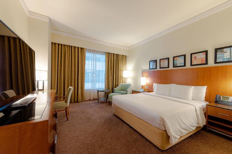 اتاق لوکس با تخت بزرگ, Courtyard By Marriott Kuwait City