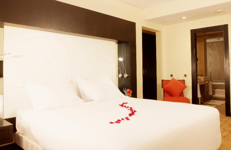 小型套房, Farah Casablanca