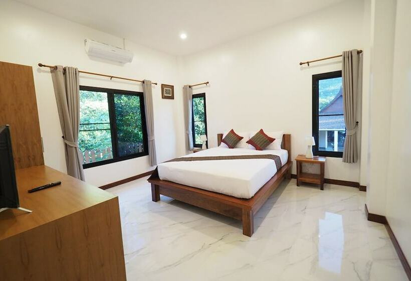 ファミリールーム, Chanapha Residence