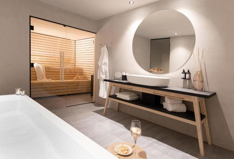 سوییت خانوادگی, Amrai Suites