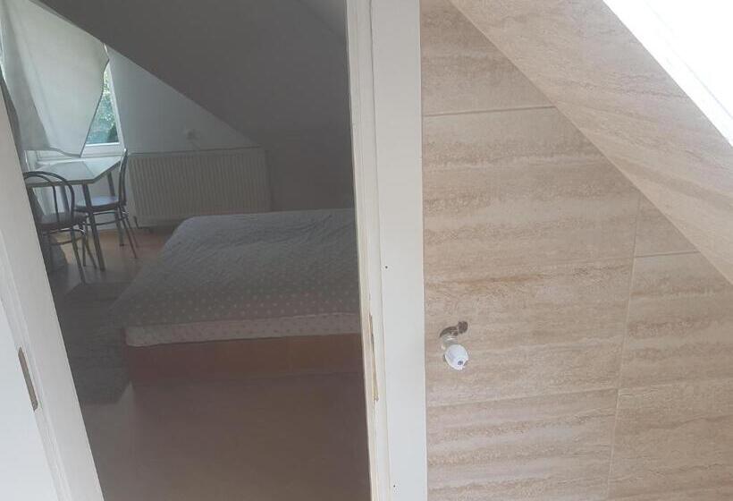 اتاق استاندارد, Lara Guest House