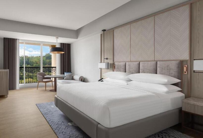 Номер Deluxe Кровать Кинг, Putrajaya Marriott