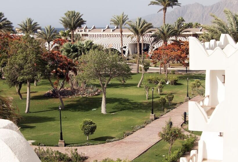 اتاق استاندارد سه نفره, Swiss Inn Resort Dahab