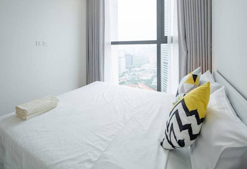 آپارتمان لوکس 2 خوابه, Luxury Apartment Vinhomes Skylake