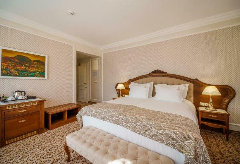اتاق دلوکس با چشم‌انداز پارک, Residence City Garden   Certificate Of Excellence 3rd Place In Top 10 Best Five Stars City Hotels Fo