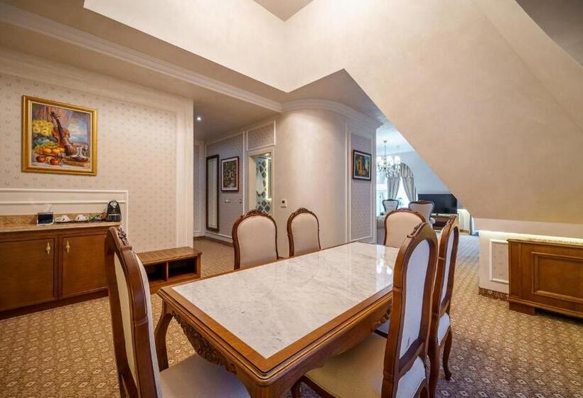 آپارتمان 1 خوابه, Residence City Garden   Certificate Of Excellence 3rd Place In Top 10 Best Five Stars City Hotels Fo