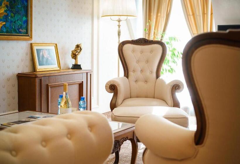 آپارتمان 1 خوابه, Residence City Garden   Certificate Of Excellence 3rd Place In Top 10 Best Five Stars City Hotels Fo