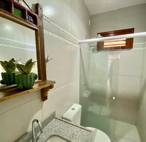 Quarto Quadruple Standart com Varanda, Pousada Mucuripe