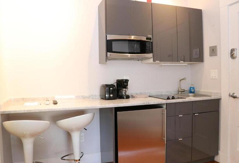 Студия Стандарт, Comfy Beacon Hill Studio Great For Work Travel #13