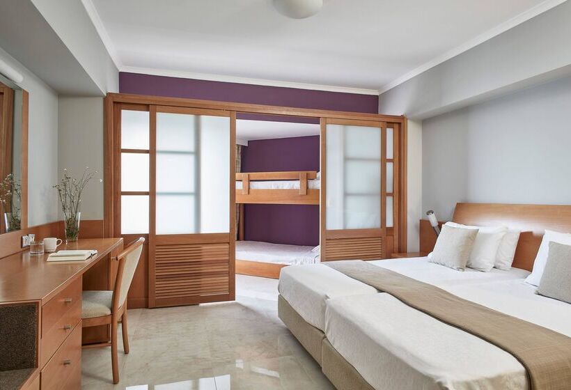 家庭间, Esperides Beach Resort