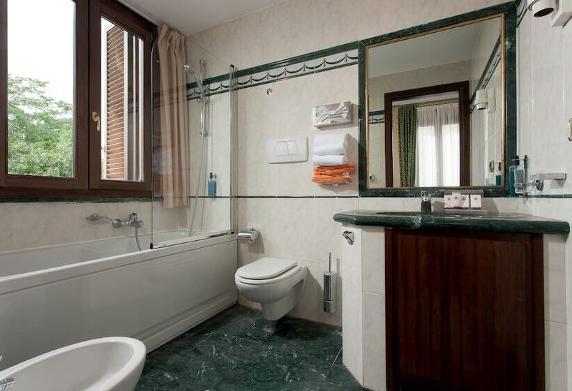 اتاق سوپریور, Grand Hotel Gianicolo