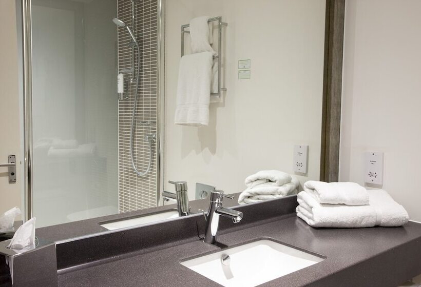 اتاق پرمیوم, Holiday Inn Lancaster, An Ihg