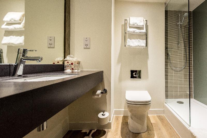اتاق استاندارد با تخت بزرگ, Holiday Inn Lancaster, An Ihg