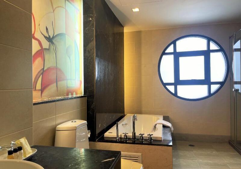 Quarto Deluxe, Long Beach Garden Hotel & Pavilions