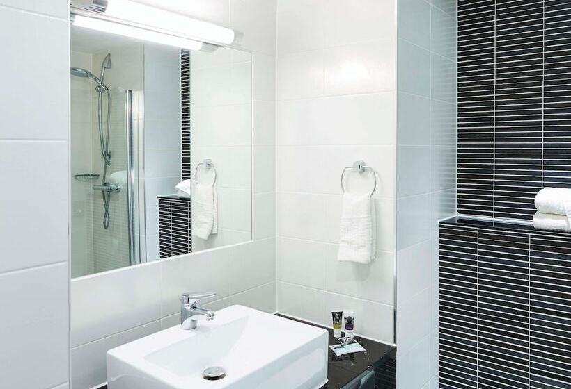 Классический Номер, Mercure St Helens