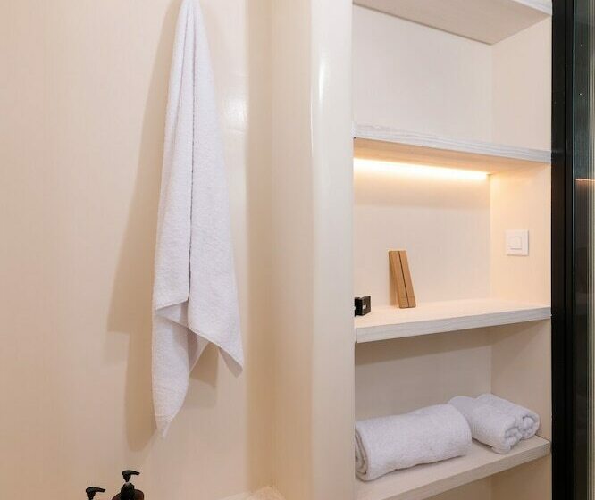 اتاق لوکس با چشم‌انداز دریا, Porto Mykonos