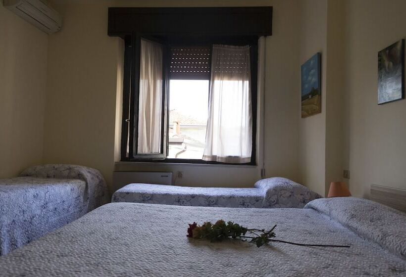 اتاق استاندارد چهار تخته, Primavera