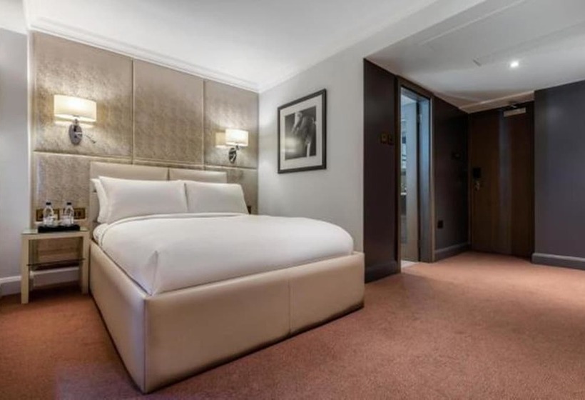 Номер Стандарт, Radisson Blu Hotel, London Mercer Street