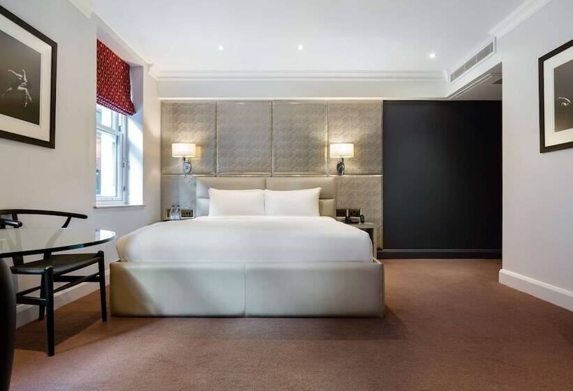 Номер Премиум, Radisson Blu Hotel, London Mercer Street