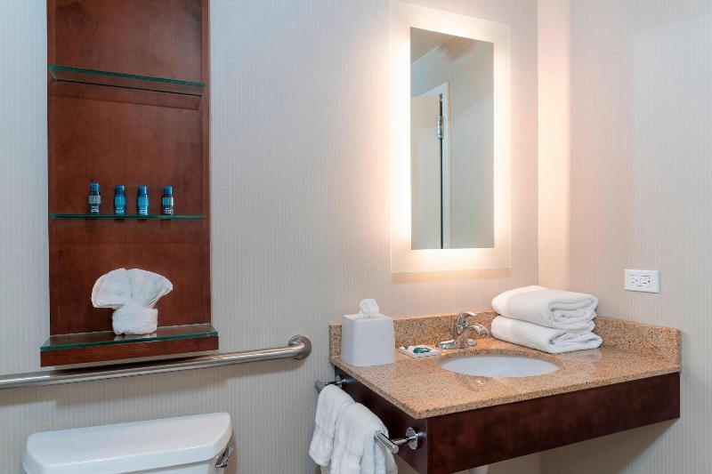 エクゼクティブルーム, Crowne Plaza Torreon, An Ihg