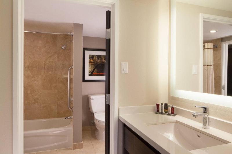 Suíte, Dallas Marriott Suites Medical/market Center