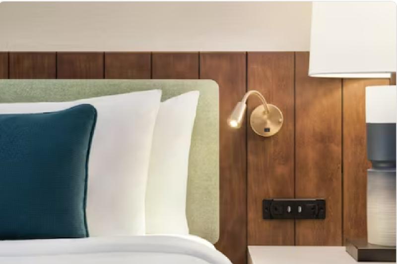 חדר סטנדרט עם מיטת קינג, Hilton Garden Inn Carlsbad Beach
