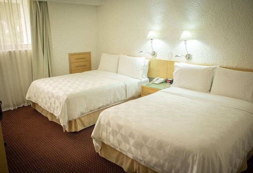 Номер Стандарт 2 Двуспальные Кровати, Holiday Inn Morelia, An Ihg