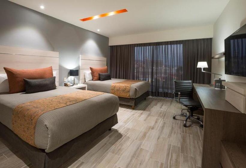 Номер Deluxe, Real Inn Perinorte