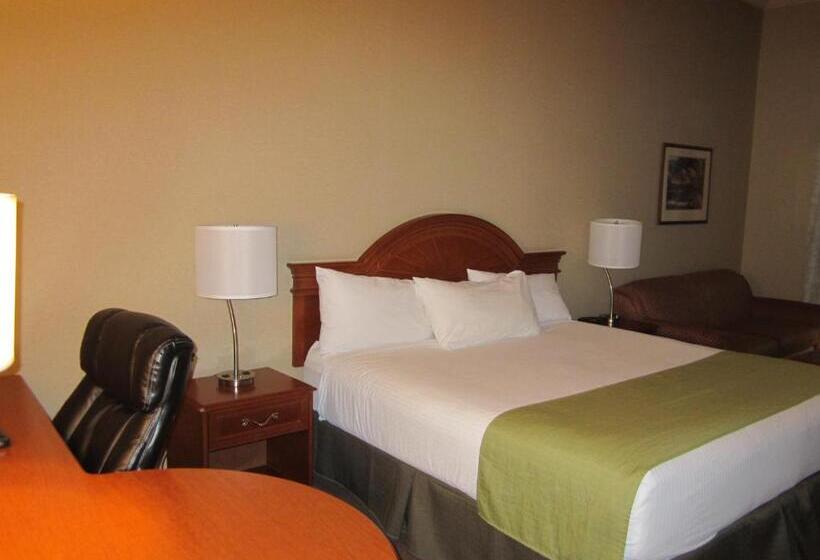 Люкс Кровать Кинг, Super 8 By Wyndham Fort St. John Bc