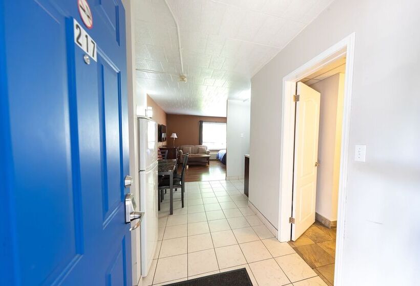 ファミリールーム, Villager Lodge Niagara Falls