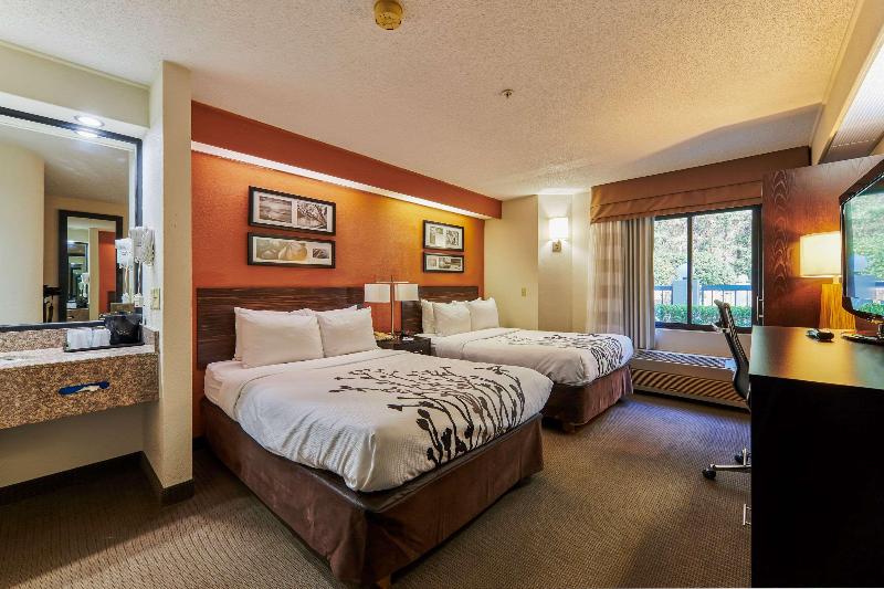 اتاق استاندارد با تخت بزرگ, Super 8 By Wyndham Castlegar Bc