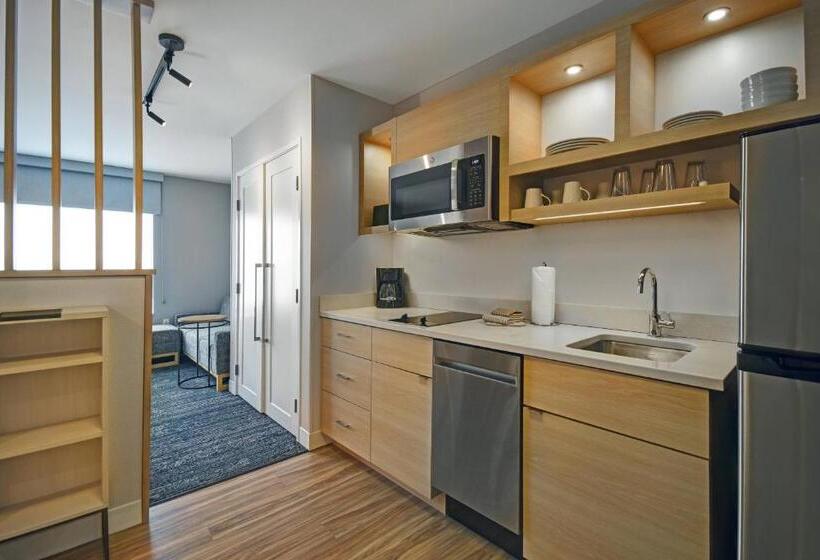 Люкс, Towneplace Suites By Marriott Fall River Westport