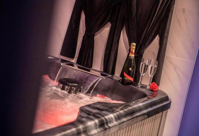 آپارتمان سوپریور 1 خوابه, Appart Hotel Glam88 Suites Avec Spa Et Sauna Privatif