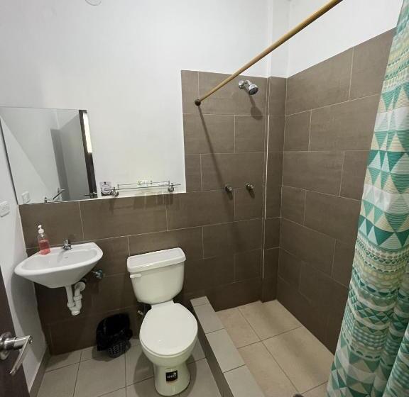 Семейный Номер Вид на Сад, Mare S&m Casa Hostal