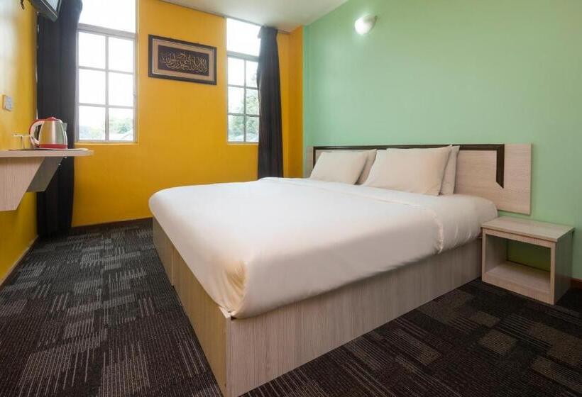 اتاق لوکس با تخت بزرگ, Madani Hotel Cameron Highland